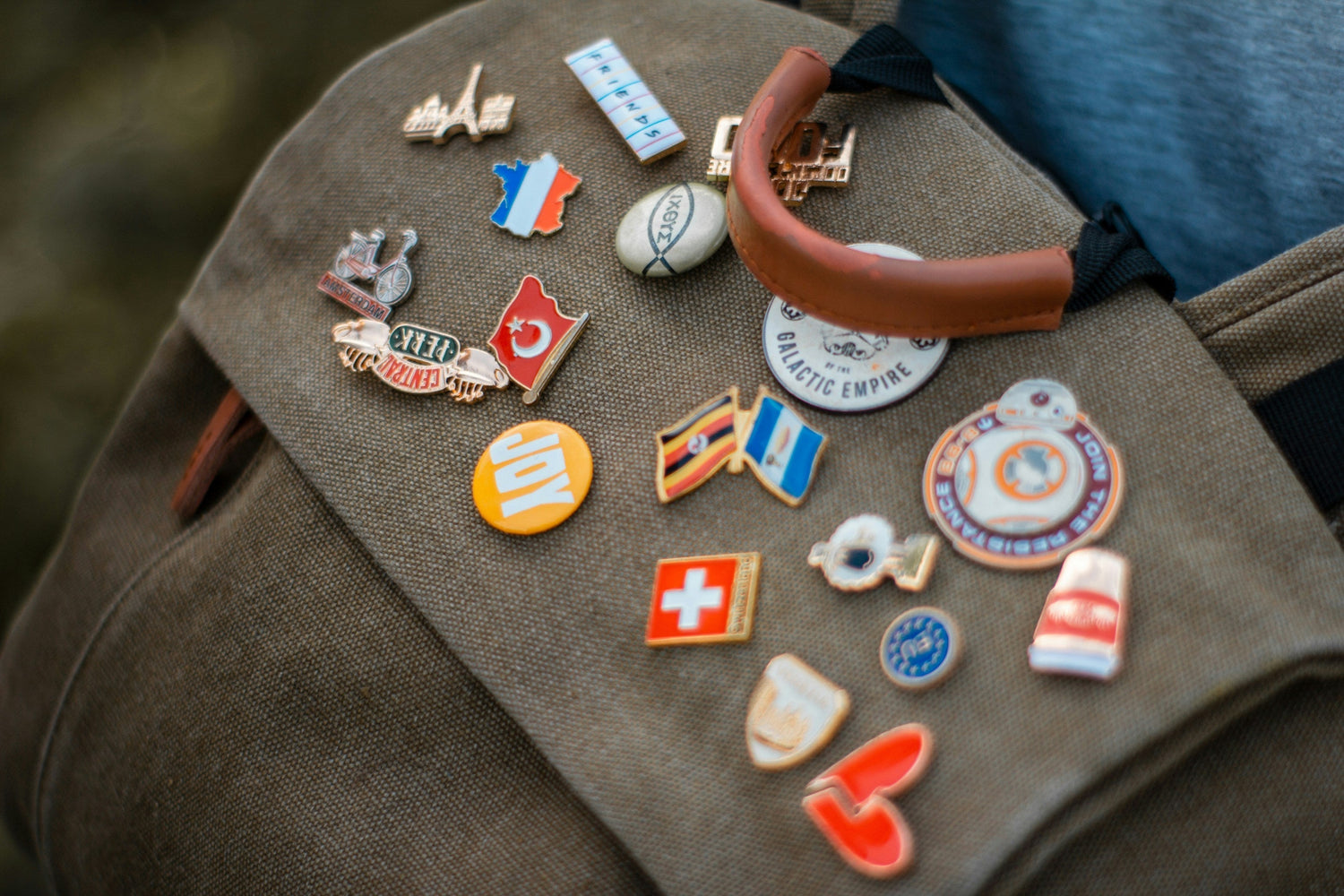 Custom Lapel Pins: 5 Ways to Grow Company’s Culture